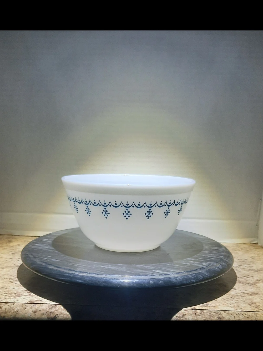 Pyrex Blue Garland Snowflake Mixing Bowl Set